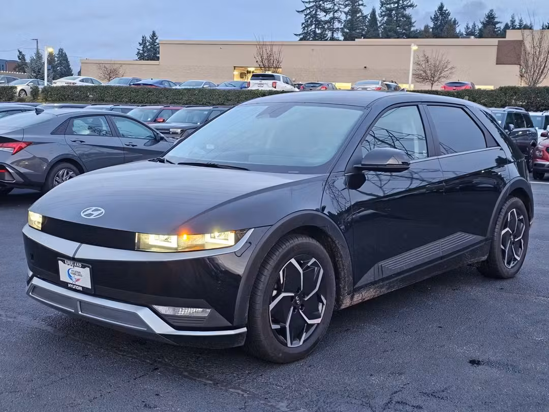 2023 Hyundai Ioniq 5 SE - Image 3