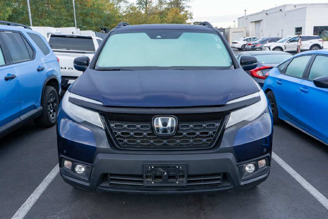 2021 Honda Passport Touring - Image 2