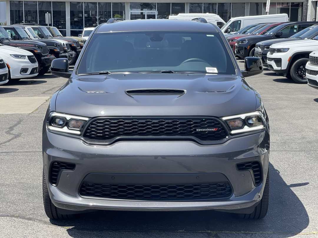 2026 Dodge Durango GT HEMI V8 - Image 2