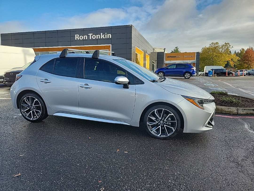 2019 Toyota Corolla XSE - Image 2