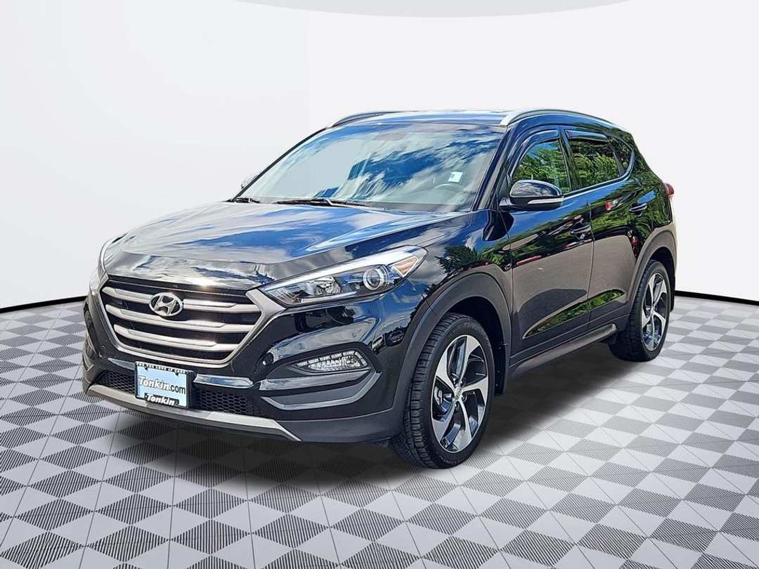 2016 Hyundai Tucson Sport - Image 2