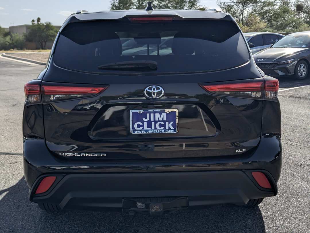 2020 Toyota Highlander XLE - Image 3