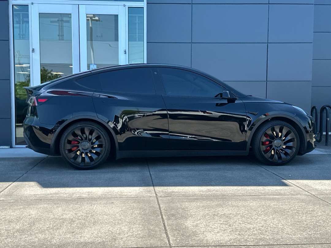 2022 Tesla Model Y Performance - Image 3