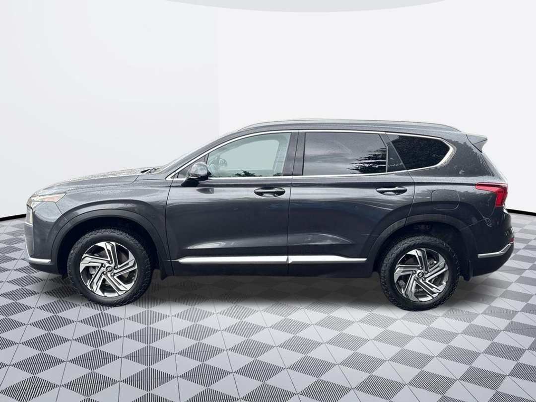 2022 Hyundai Santa Fe SEL - Image 3