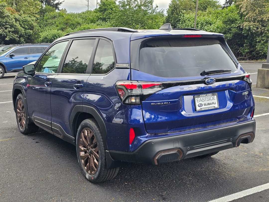 2026 Subaru Forester Sport Hybrid - Image 3