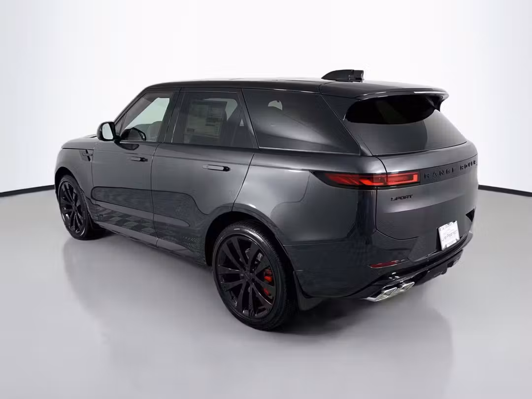 2026 Land Rover Range Rover Sport Dynamic SE - Image 3