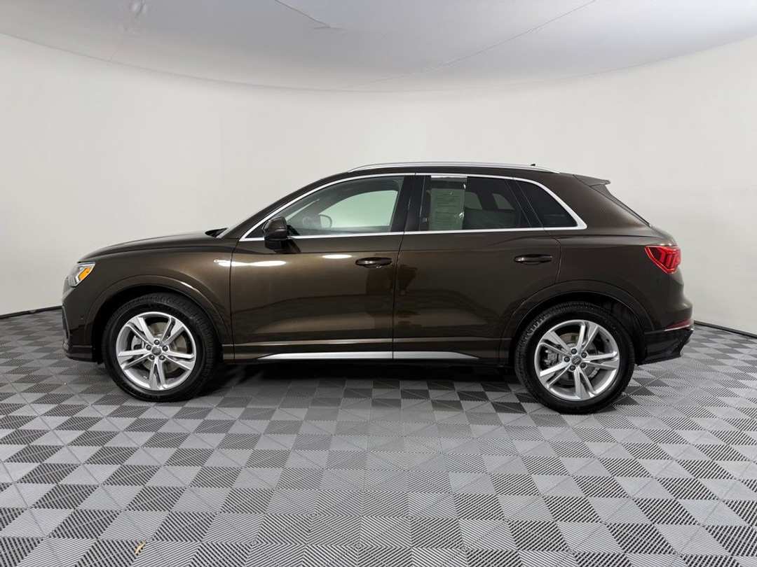 2020 Audi Q3 Prestige S line - Image 2