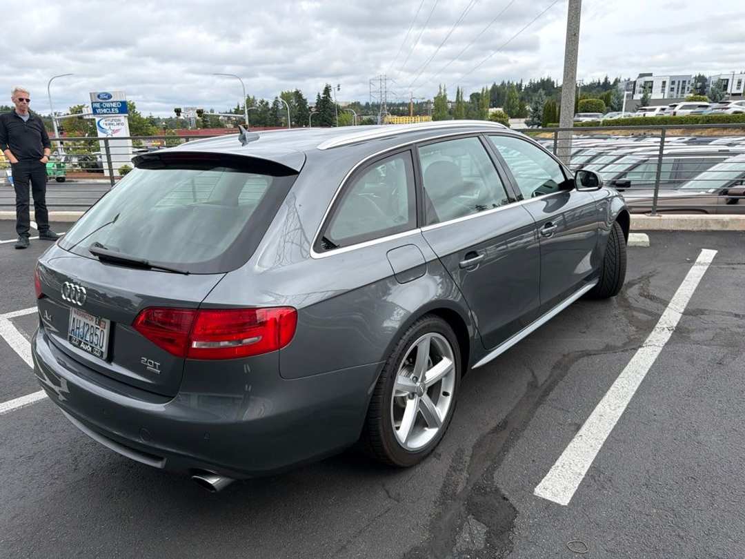 2012 Audi A4 2.0T Avant Premium Plus - Image 3
