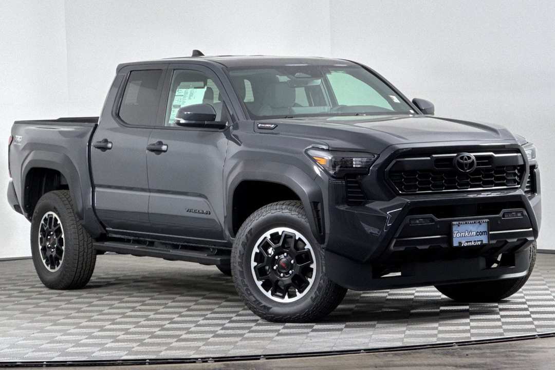 2025 Toyota Tacoma Hybrid TRD Off Road - Image 2