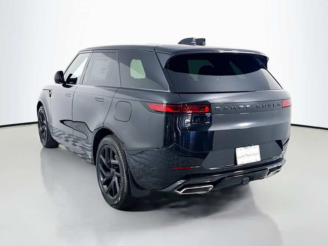 2026 Land Rover Range Rover Sport Plug-In Hybrid Dynamic SE - Image 3