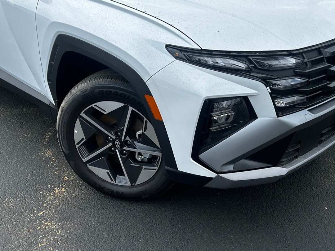 2026 Hyundai Tucson Plug-In Hybrid SEL - Image 2