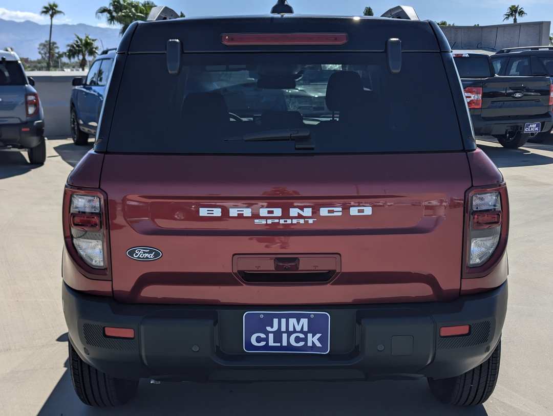 2026 Ford Bronco Sport Outer Banks - Image 3