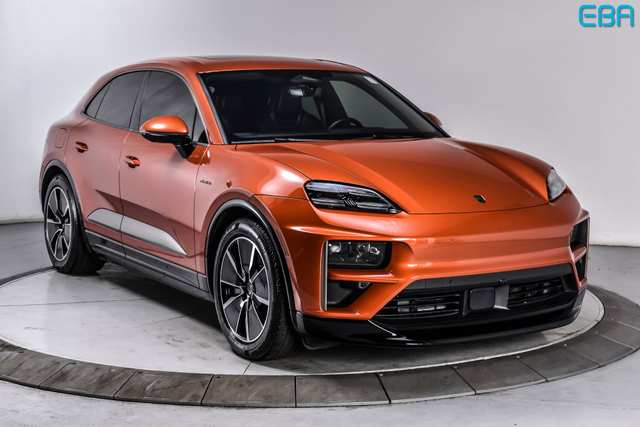 2024 Porsche Macan Turbo