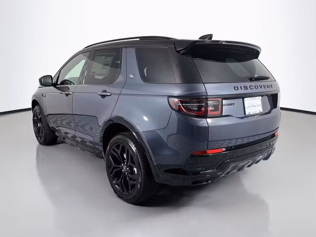 2026 Land Rover Discovery Sport Landmark - Image 3