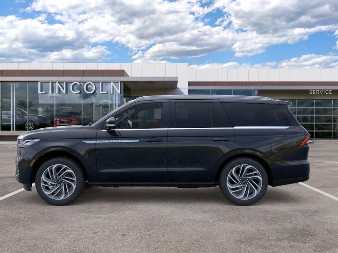 2026 Lincoln Navigator Reserve - Image 3