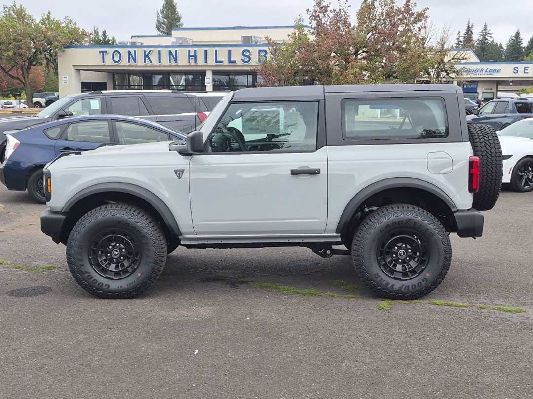2026 Ford Bronco Base - Image 3