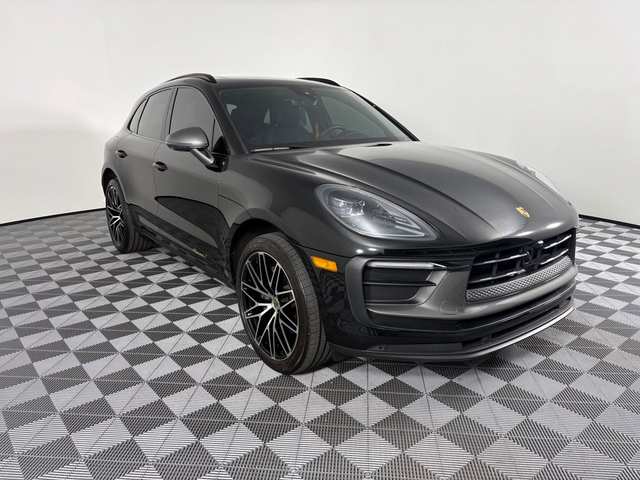 2024 Porsche Macan T