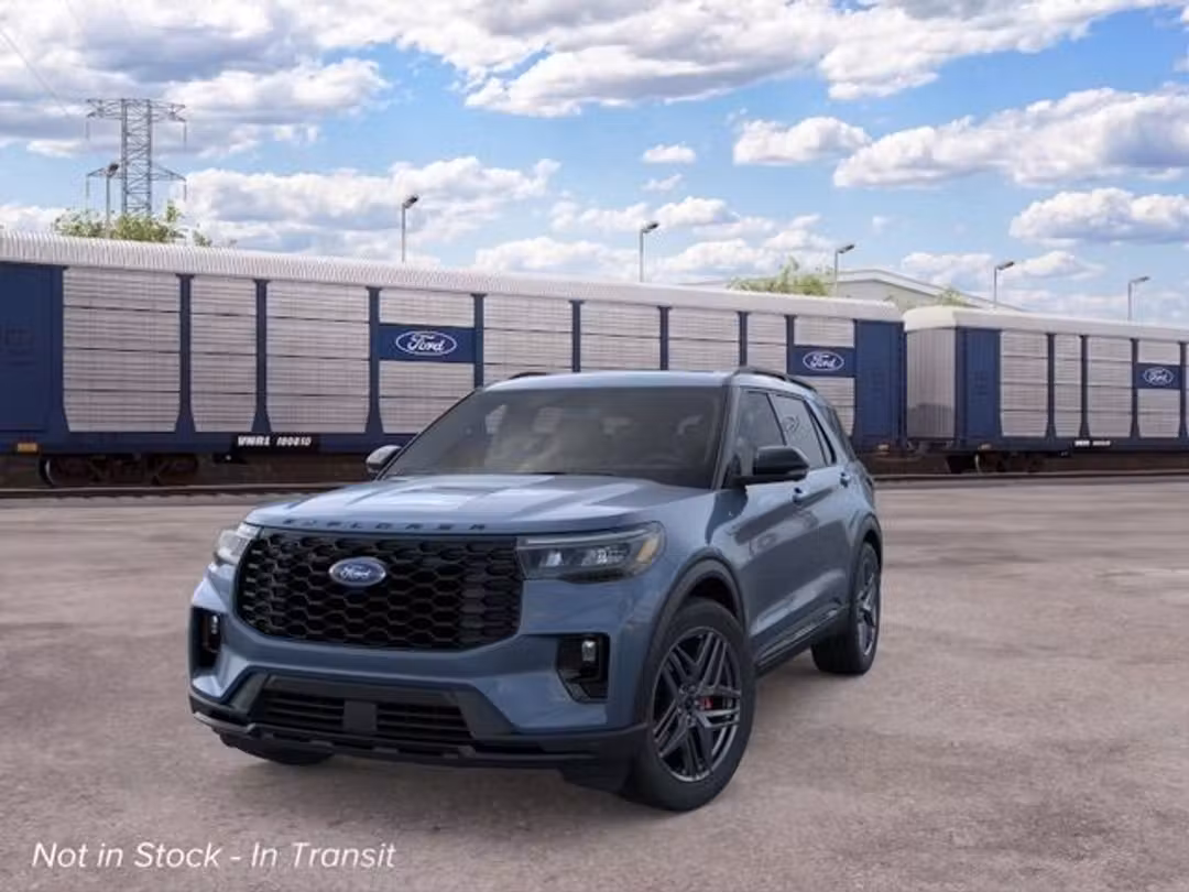 2026 Ford Explorer STLine - Image 2