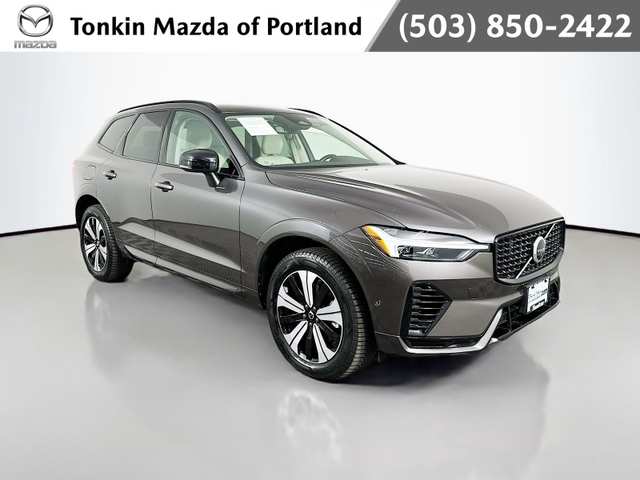 2023 Volvo Xc60 Recharge Plug-In Hybrid T8 Plus Dark Theme