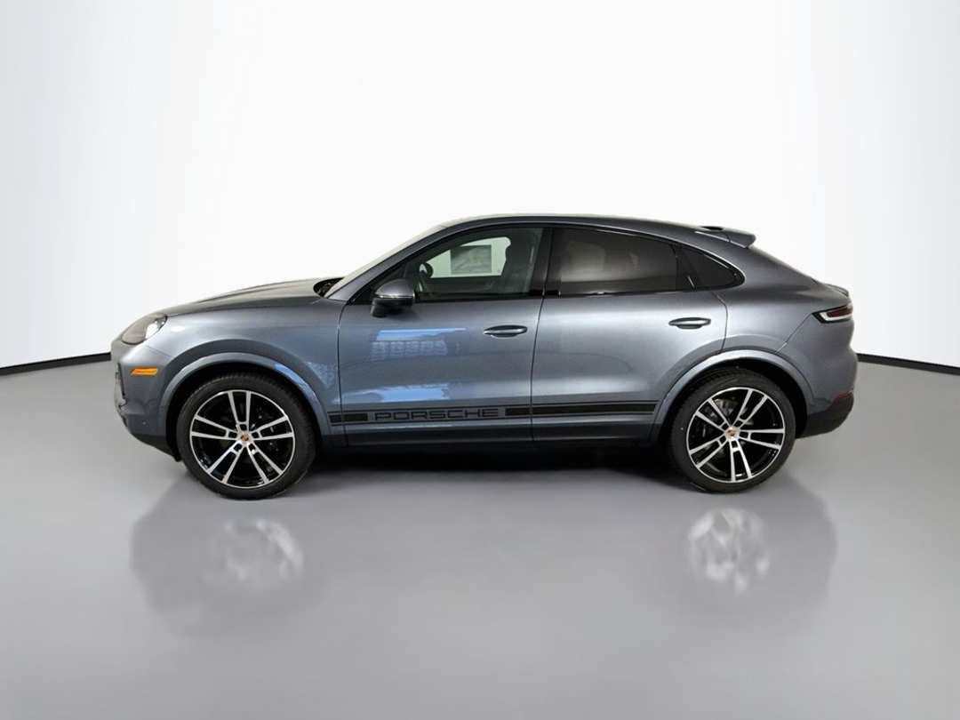 2026 Porsche Cayenne - Image 2