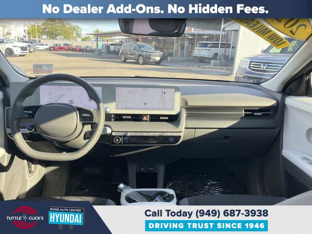 2024 Hyundai Ioniq 5 SEL - Image 2