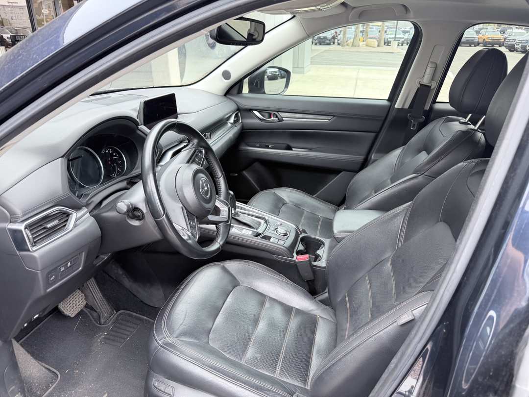 2019 MAZDA CX-5 Grand Touring - Image 2