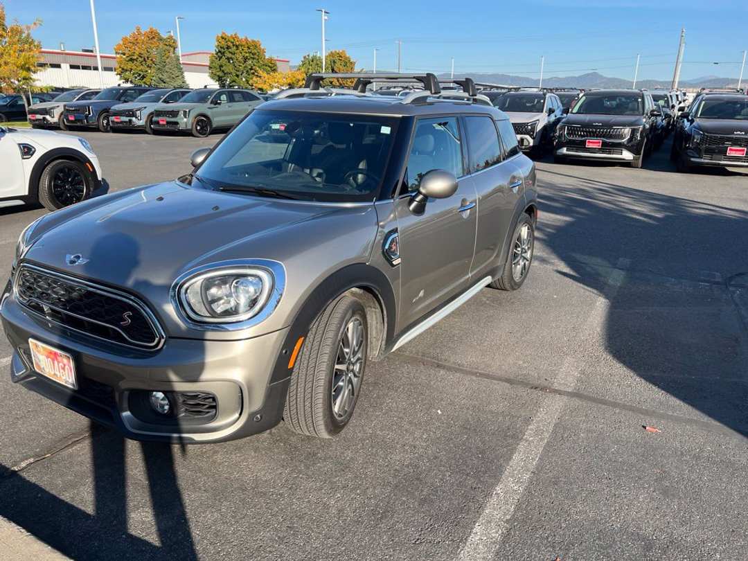 2017 MINI Cooper S Countryman Base - Image 2