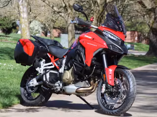 2022 Ducati Multistrada V4 S Travel & Radar