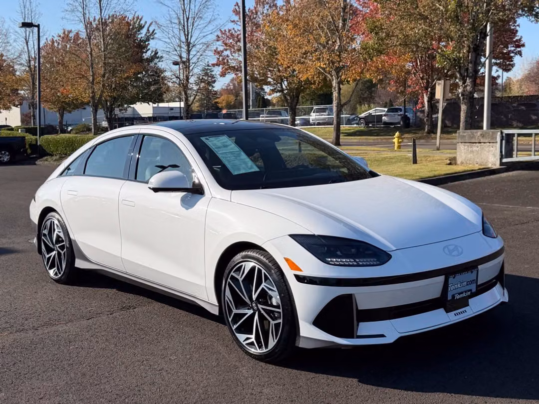 2023 Hyundai Ioniq 6 Limited - Image 2