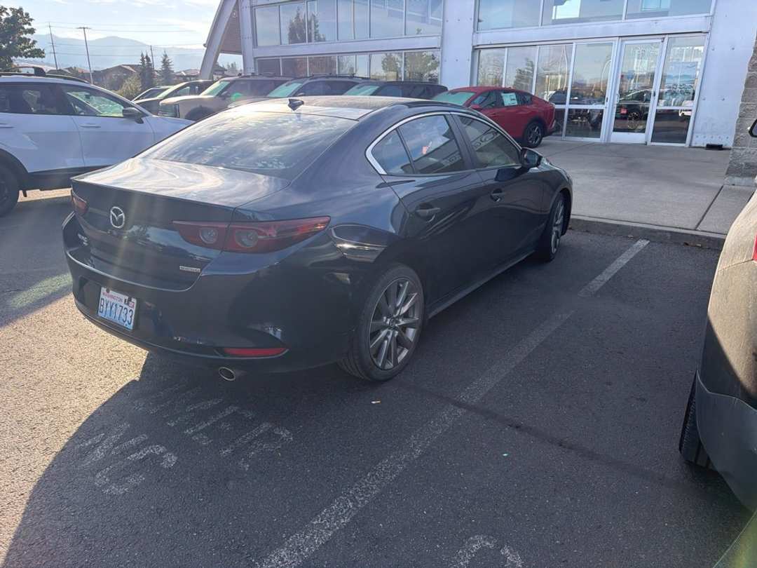 2020 MAZDA Mazda3 Preferred - Image 3