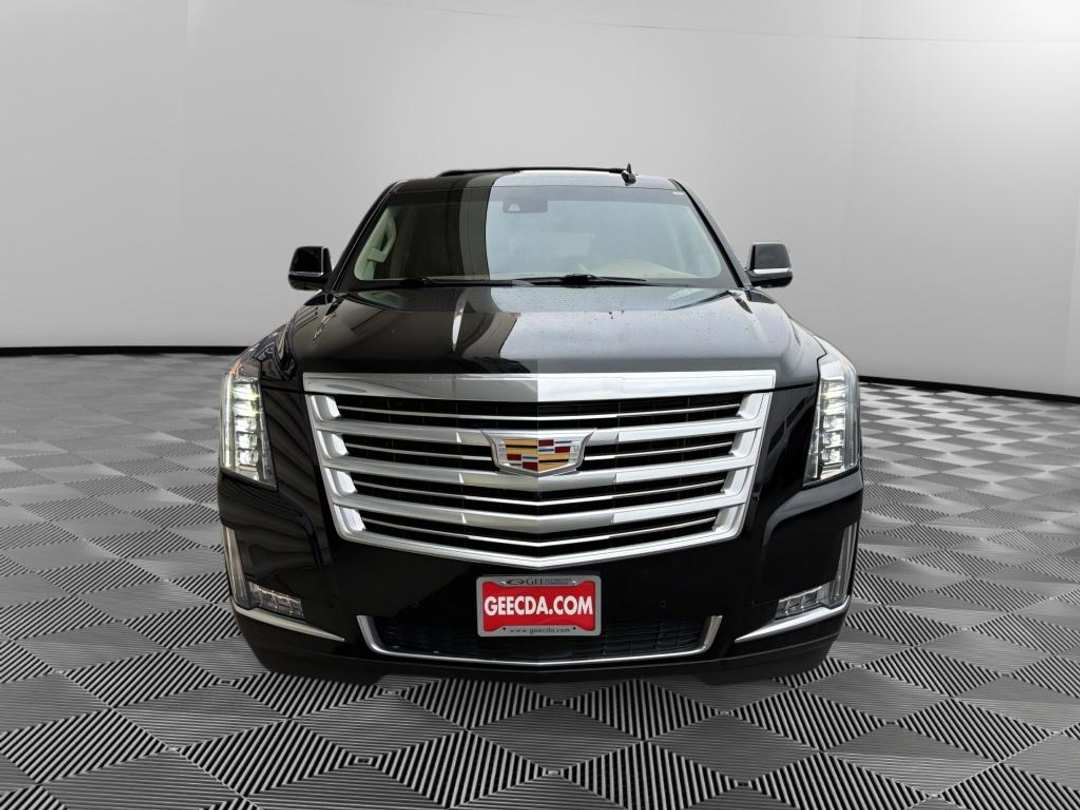 2016 Cadillac Escalade Esv Platinum - Image 2