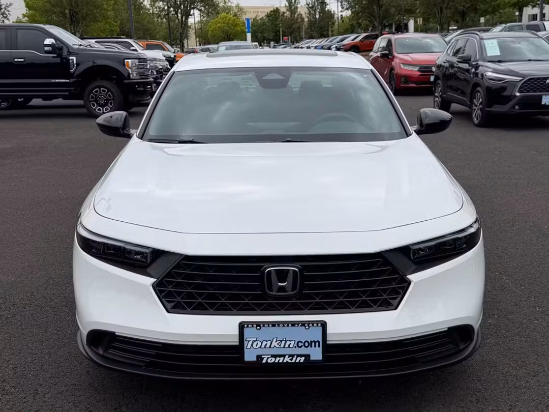 2026 Honda Accord Hybrid Sport - Image 3