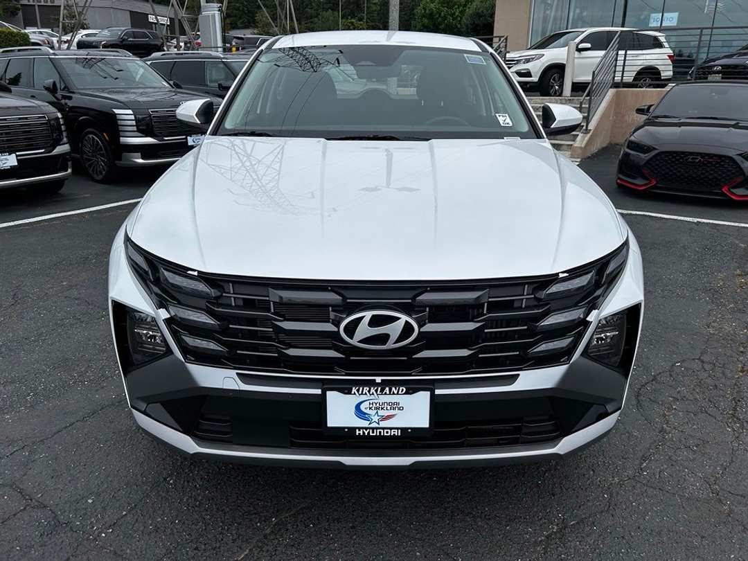 2026 Hyundai Tucson Hybrid Blue SE - Image 3