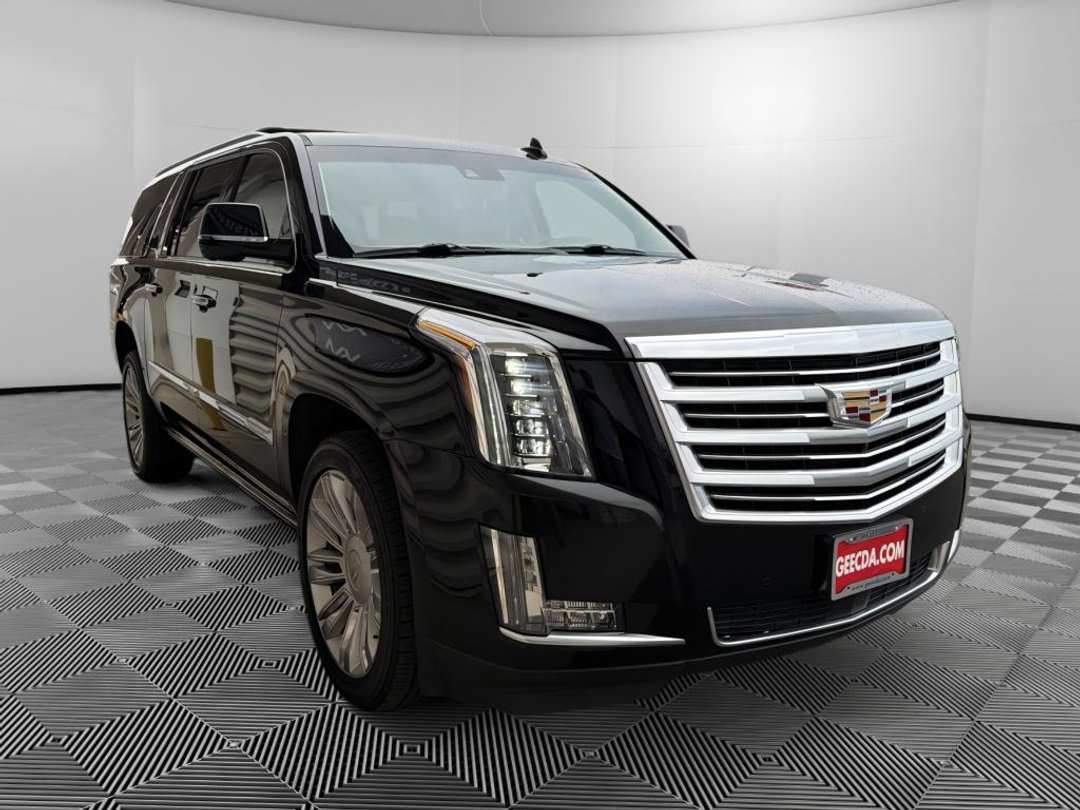 2016 Cadillac Escalade Esv Platinum - Image 3