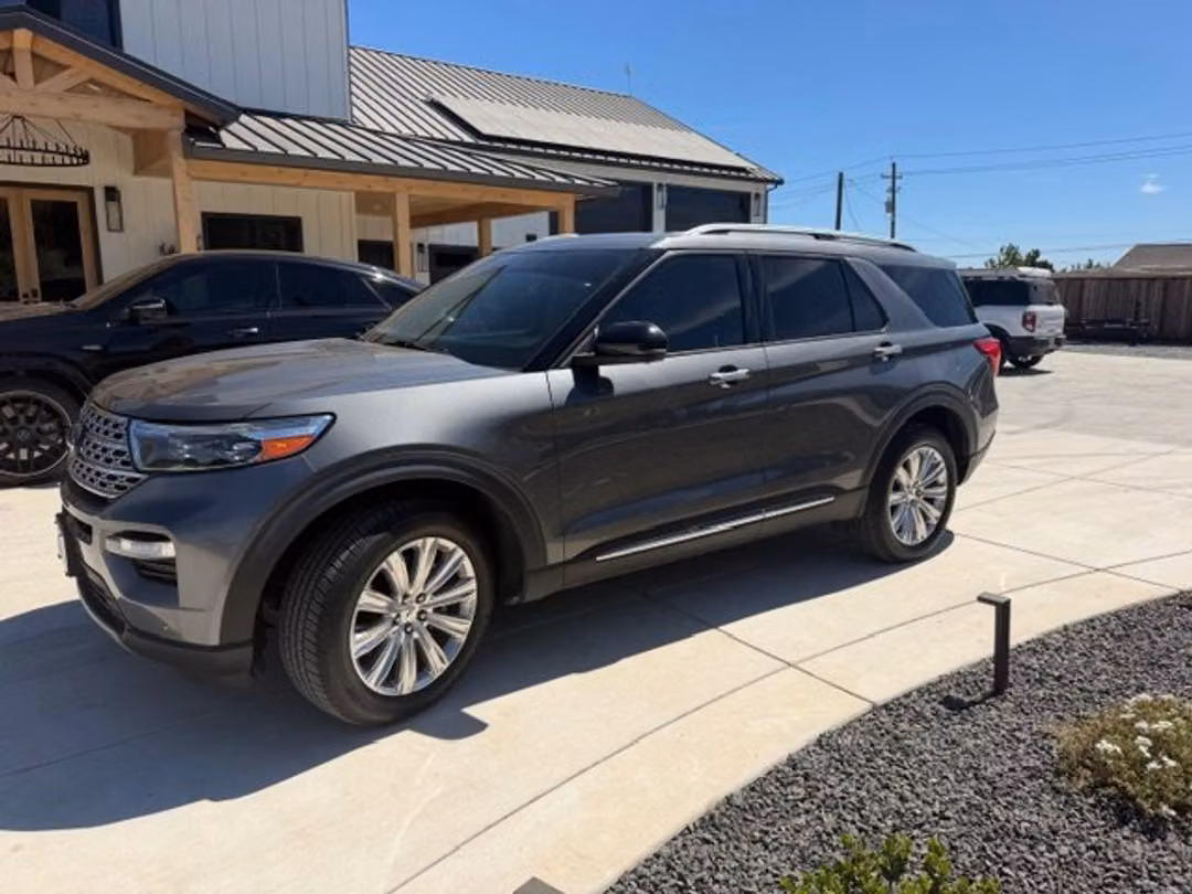 2021 Ford Explorer Limited - Image 2