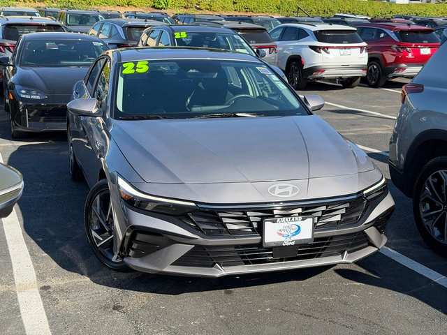 2025 Hyundai Elantra SEL Convenience