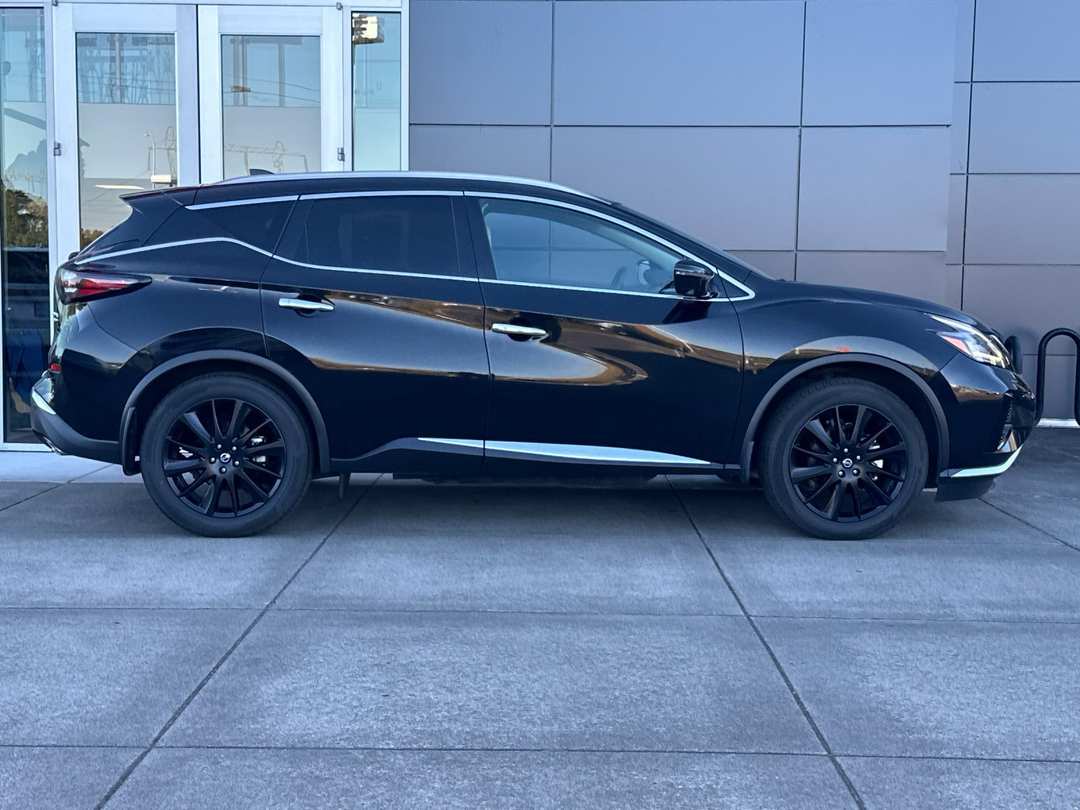 2022 Nissan Murano Platinum - Image 3
