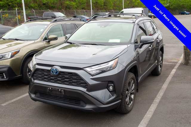 2022 Toyota Rav4 Hybrid XLE Premium