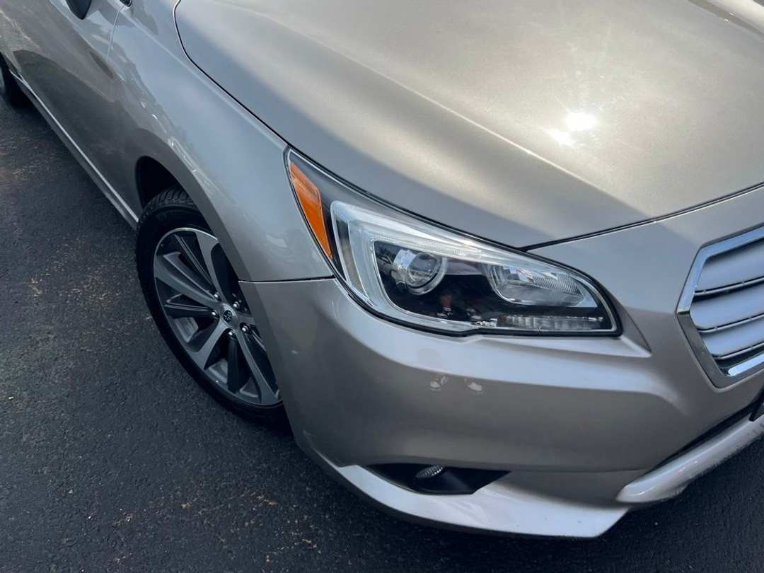 2016 Subaru Legacy 2.5i - Image 2