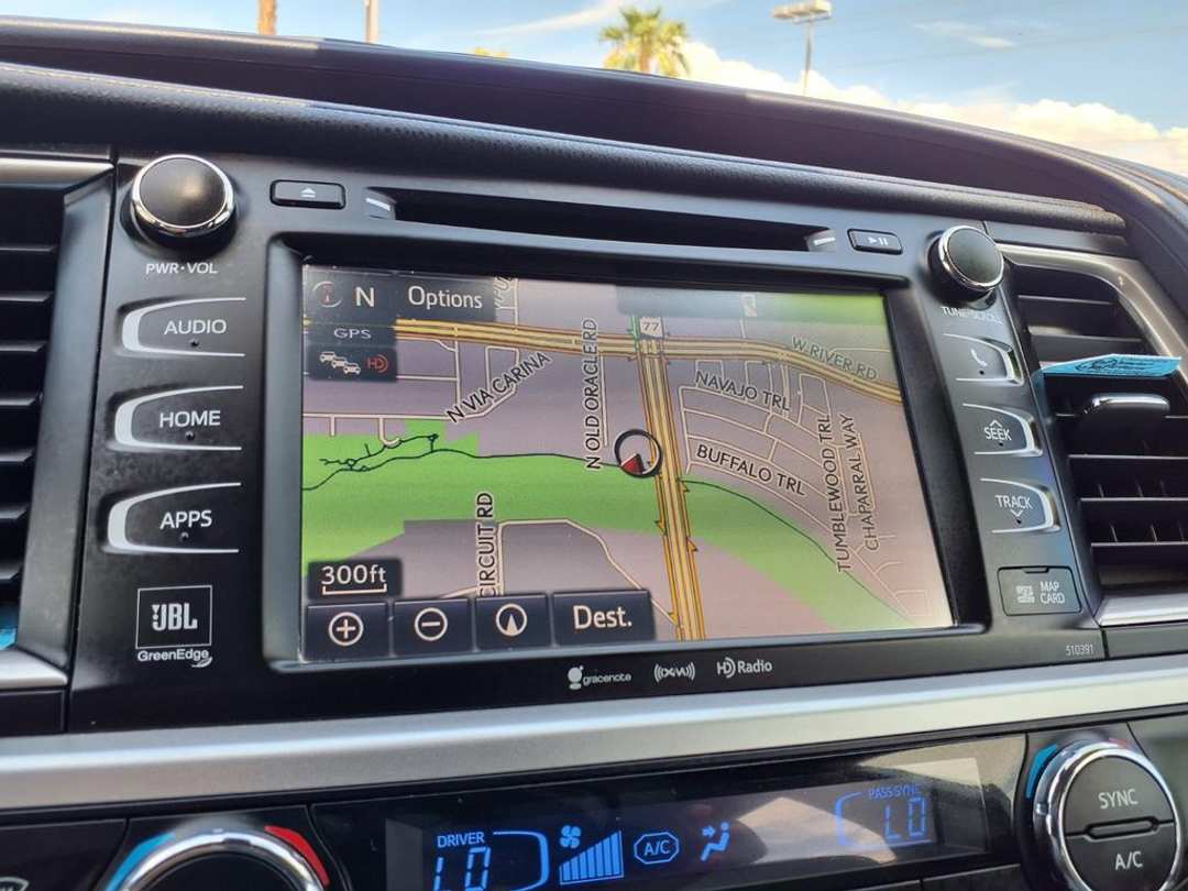 2019 Toyota Highlander Limited - Image 3