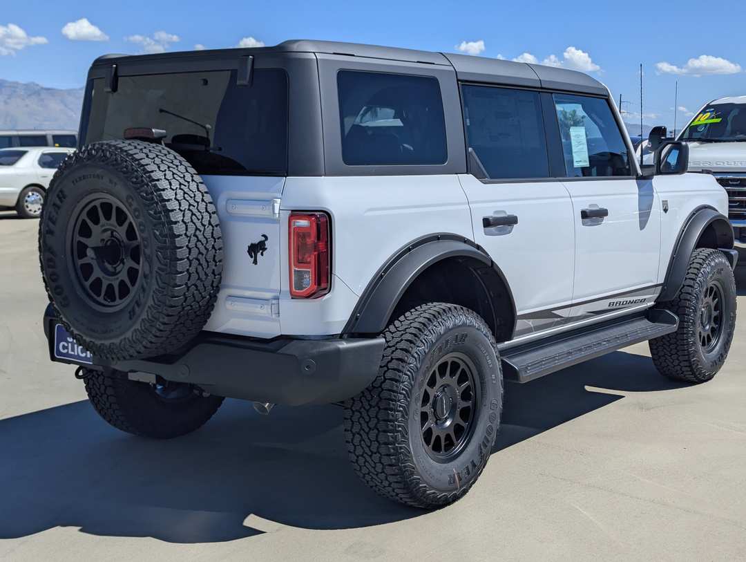 2026 Ford Bronco Big Bend - Image 2
