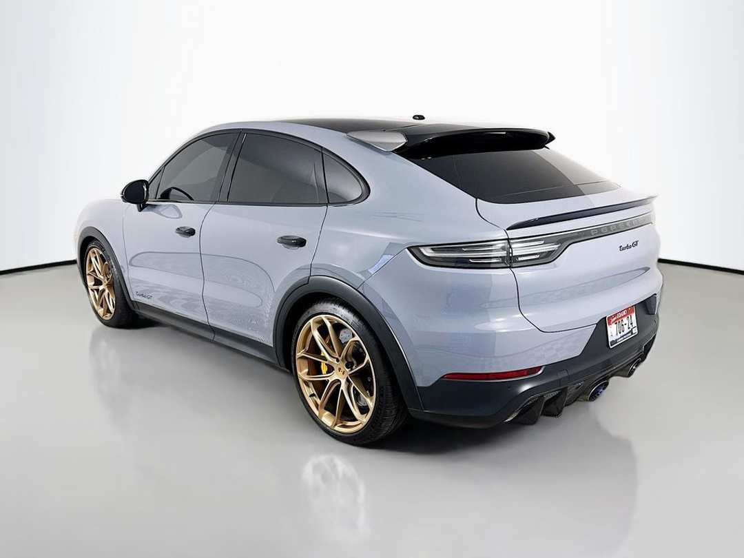 2022 Porsche Cayenne Turbo GT - Image 3