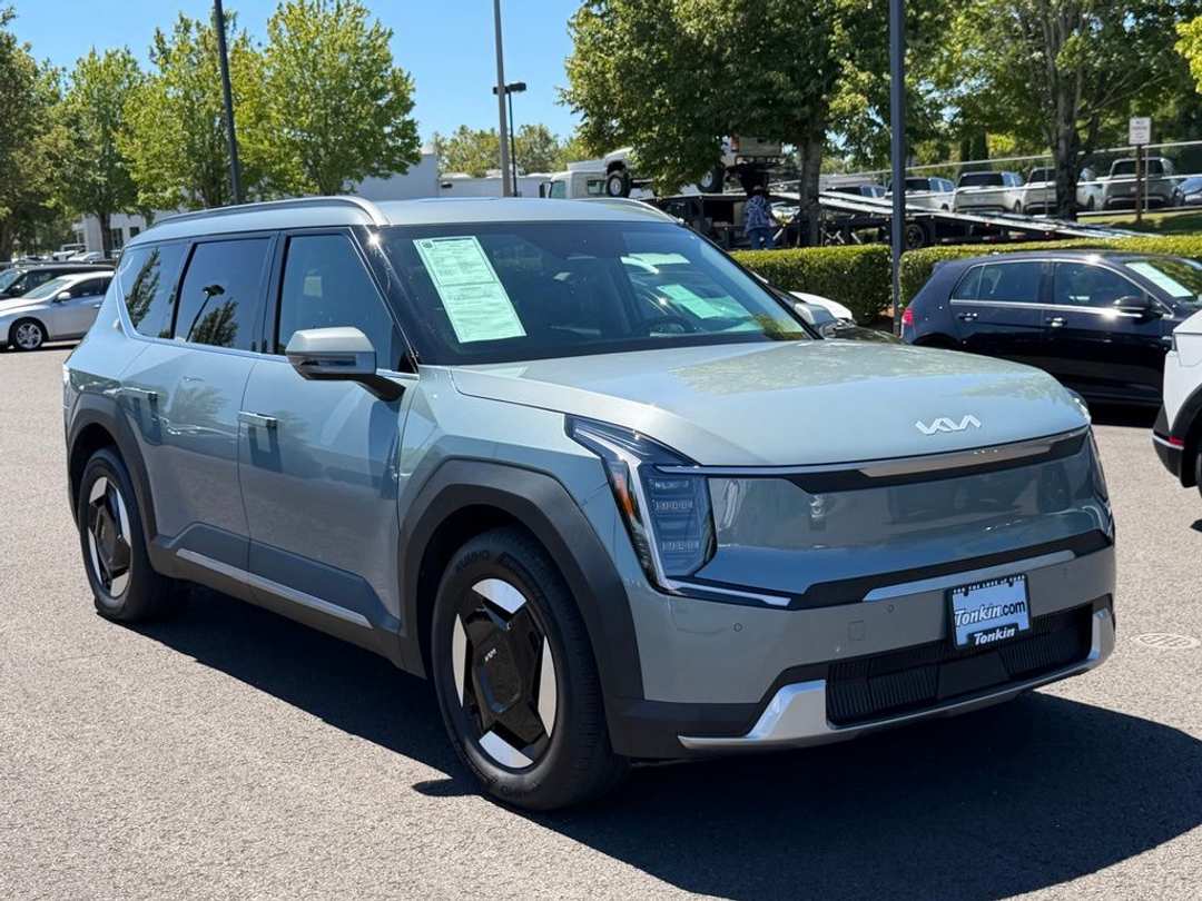 2024 Kia Ev9 Wind - Image 2