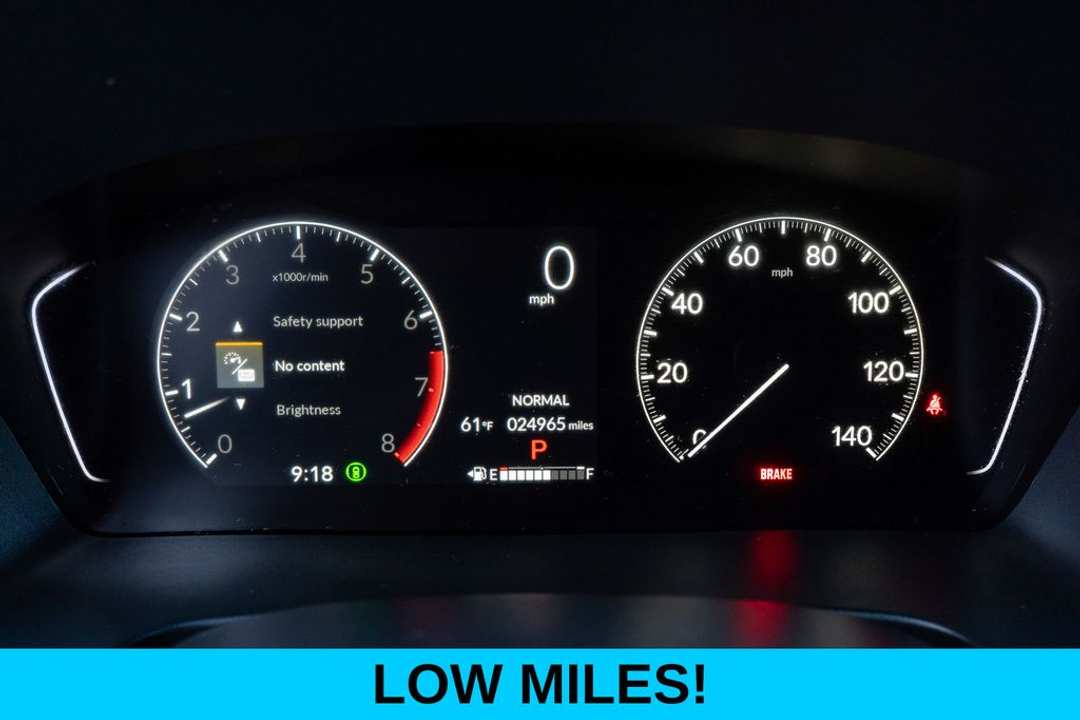 2024 Honda Pilot Touring - Image 3