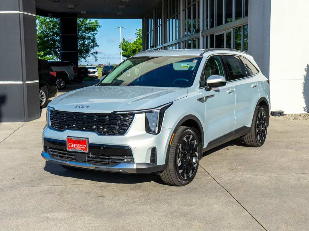 2026 Kia Sorento EX - Image 3