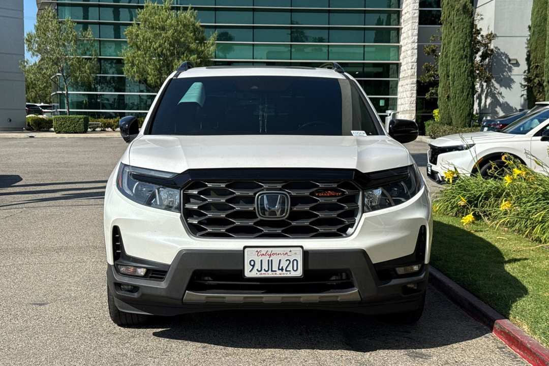 2023 Honda Passport TrailSport - Image 3