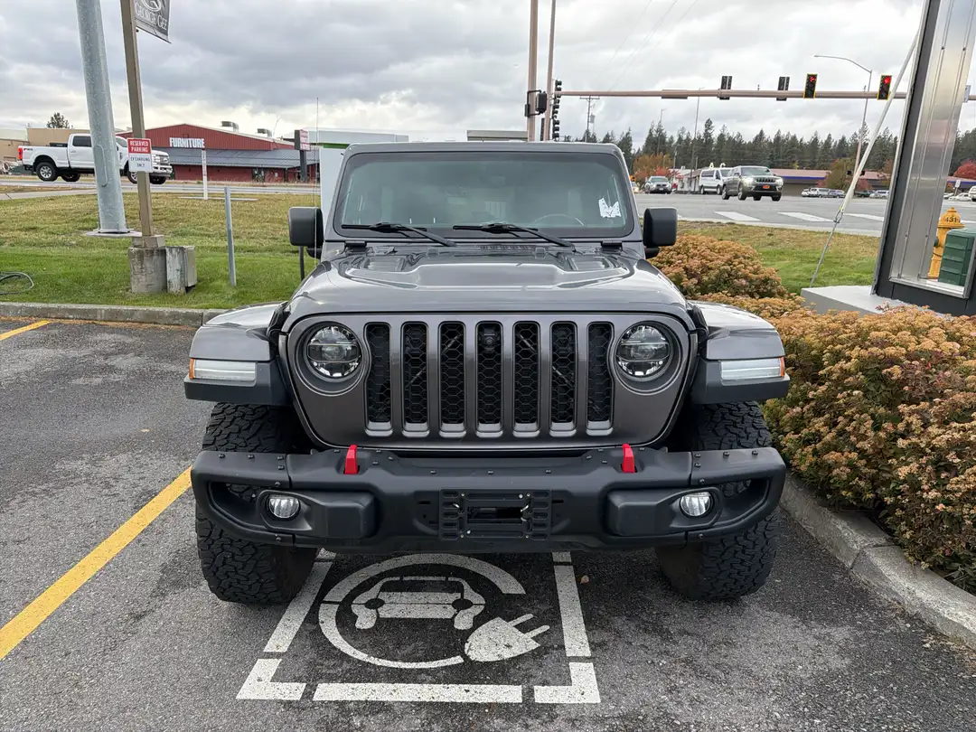 2021 Jeep Wrangler Unlimited Rubicon - Image 2