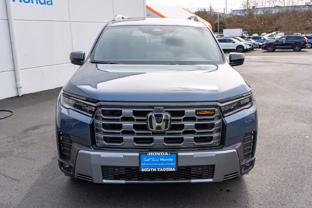 2026 Honda Pilot TrailSport w/Tow Package - Image 3