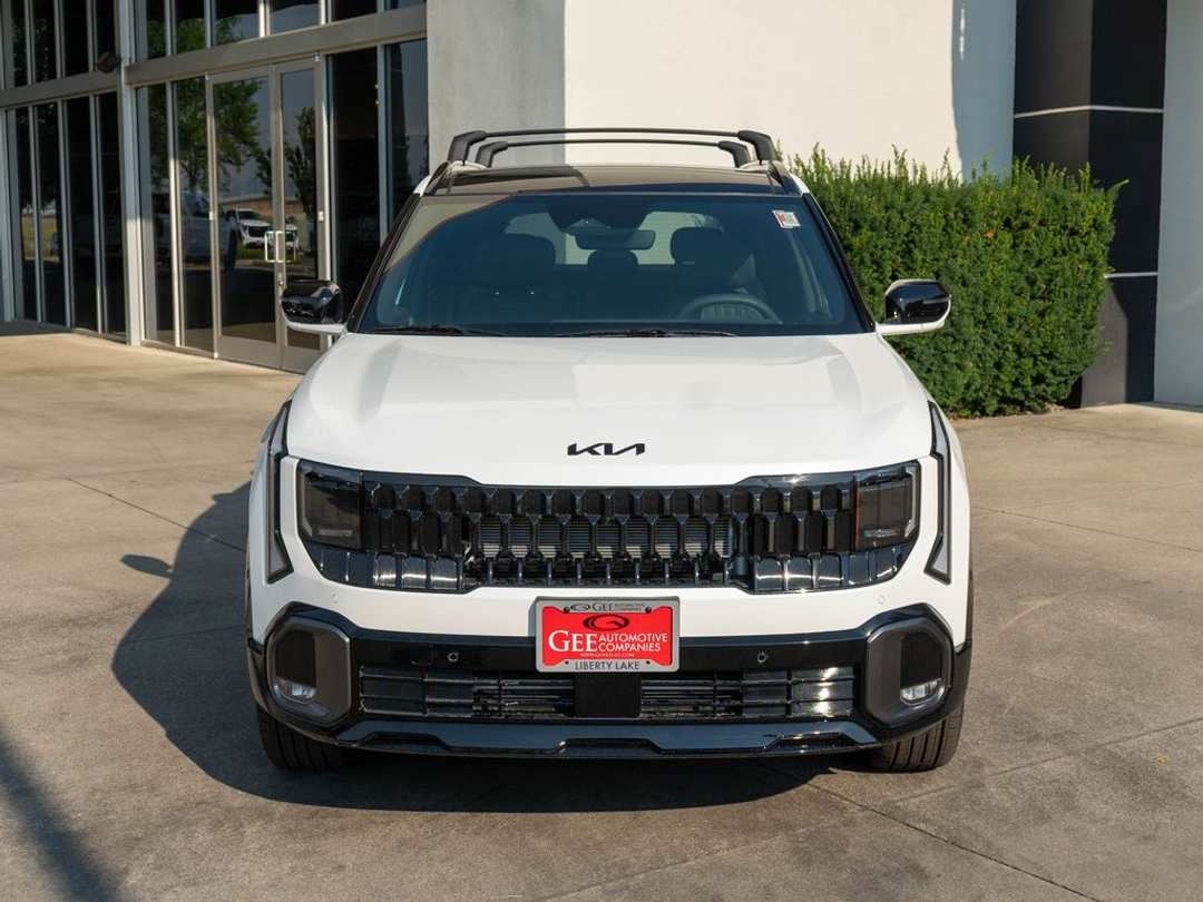 2027 Kia Seltos XLine SX - Image 2