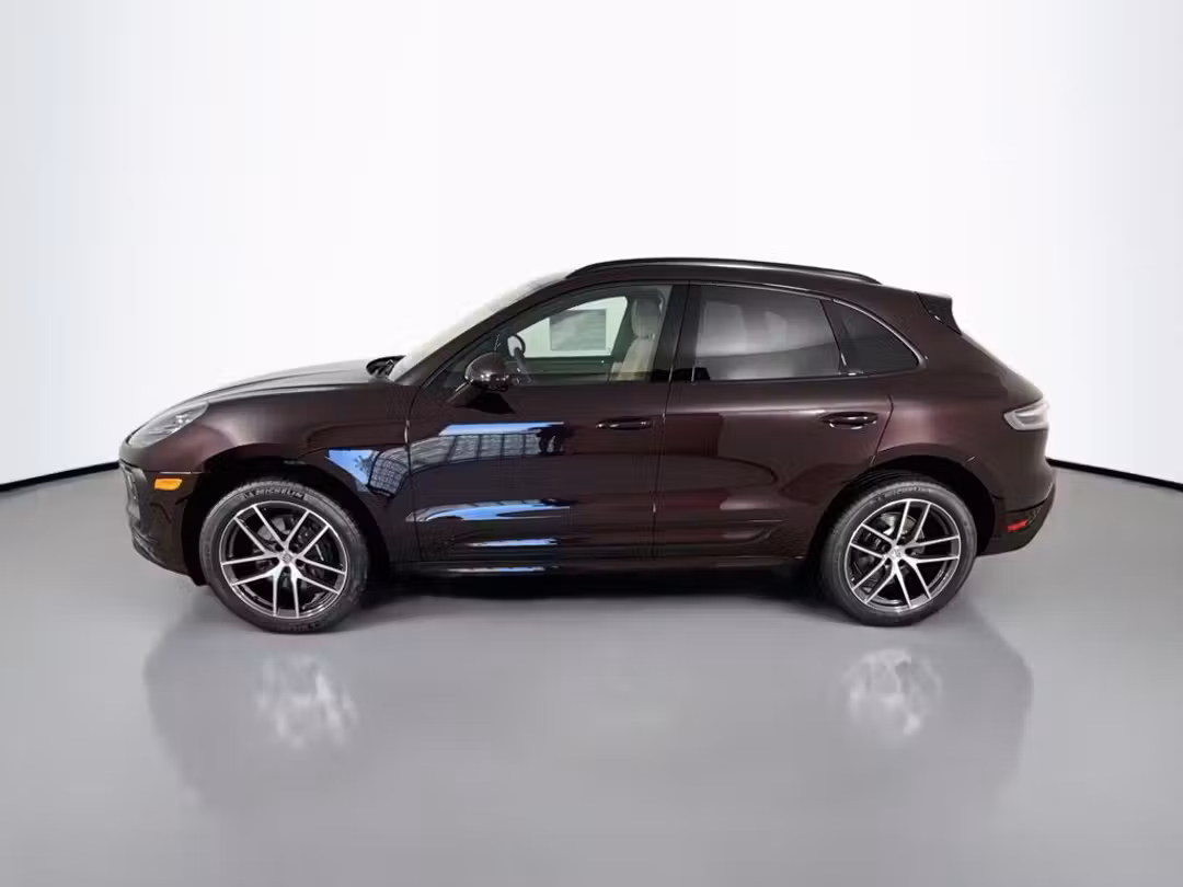 2026 Porsche Macan - Image 2